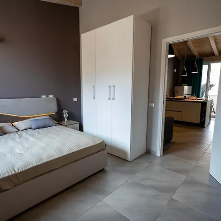 La Piazzetta A Mare House Guest house Sferracavallo